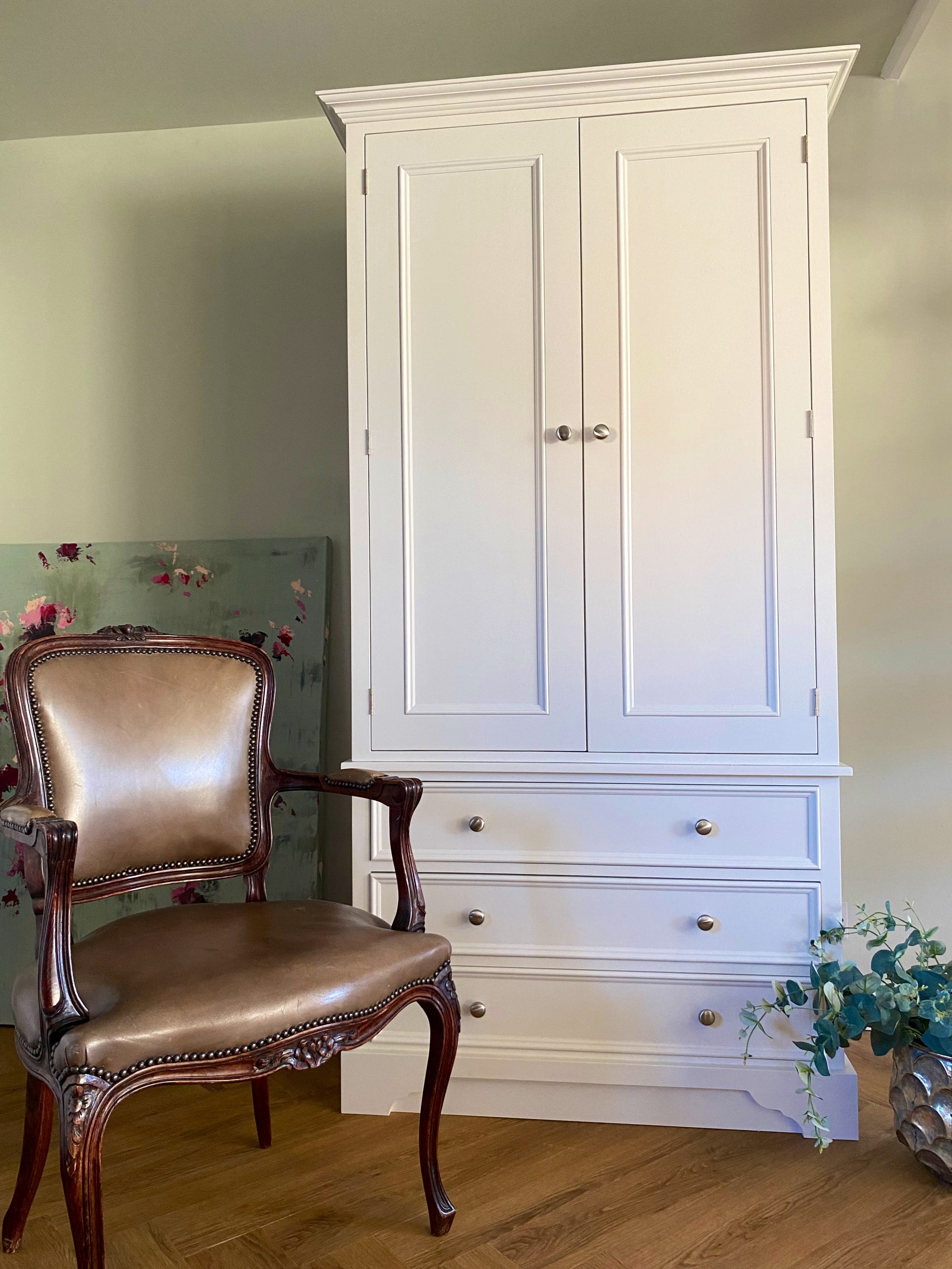 Bespoke oak dresser installation by Nest at Number 20