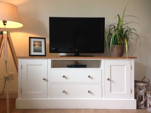 Tips for keeping your TV cabinet organized and spacious