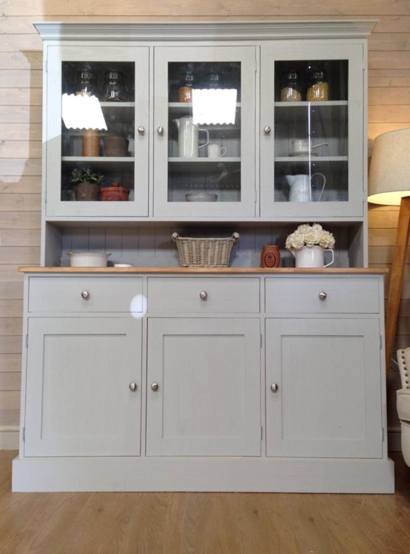 How to Buy the Perfect Painted Welsh Dresser