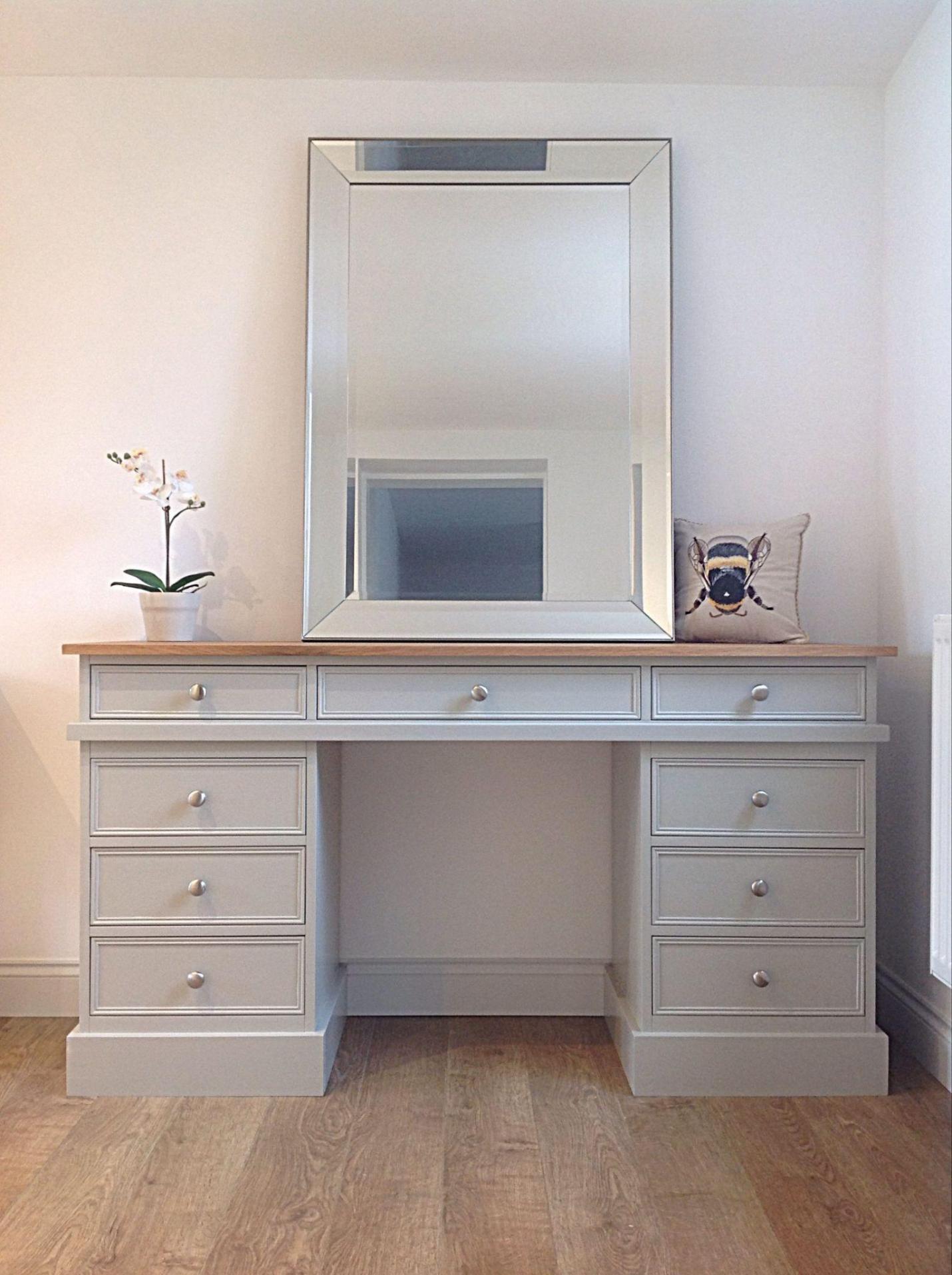 The Top 7 Reasons Why Your Home Needs a Bespoke Dressing Table